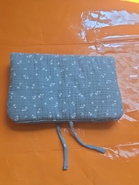 Nwt! Zara Baby Leaf Print Wipes/diaper Holder